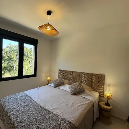 Apartment Paisible Au Coeur Des Oliviers, A Deux Pas De Bonifacio (Corsica)