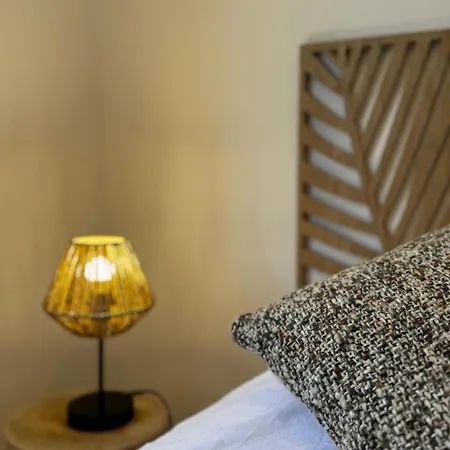 Paisible Au Coeur Des Oliviers, A Deux Pas De